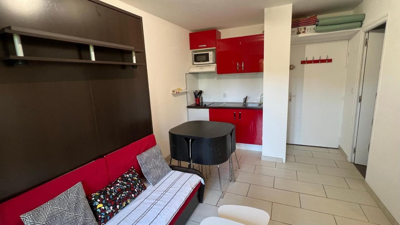 Appartement 2 Pieces Rez-De-Jardin A 2 Pas De La Plage Et De La Thalasso Cabourg Buitenkant foto