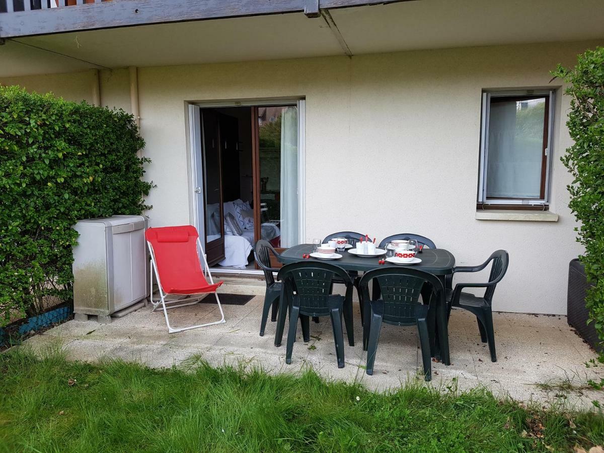 Appartement 2 Pieces Rez-De-Jardin A 2 Pas De La Plage Et De La Thalasso Cabourg Buitenkant foto